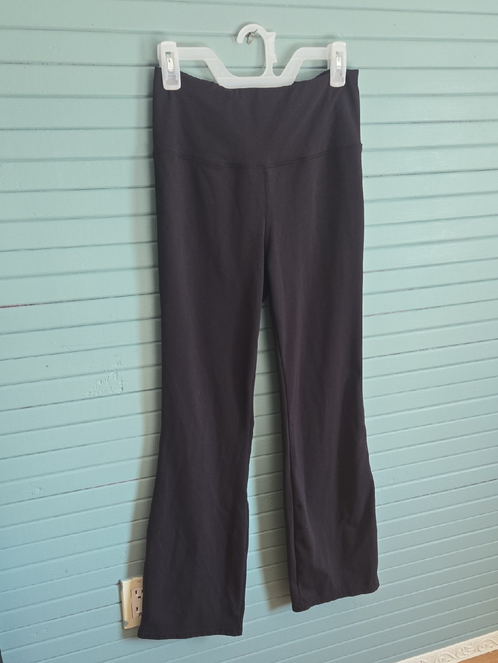 Women’s Black High-Waist Flared Yoga Pants